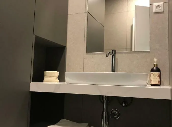 Street Flat Mini Апартаменты *