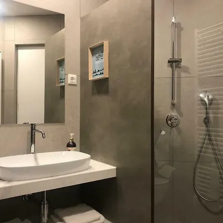 Street Flat Mini * リュブリャナ